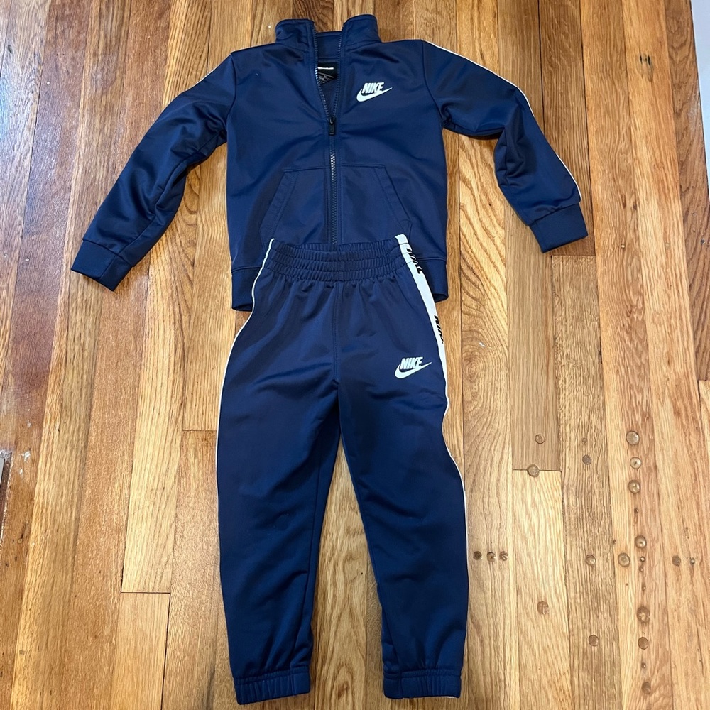 Nike toddler tracksuit
